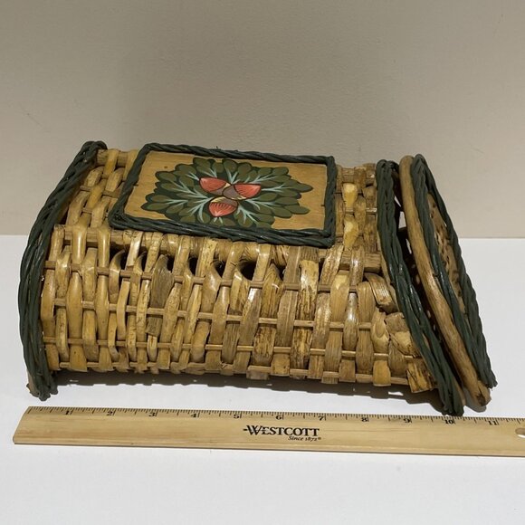 Vintage Woven Wicker Hanging Wall Pocket Basket Americana Forest Cottagecore - Picture 13 of 13